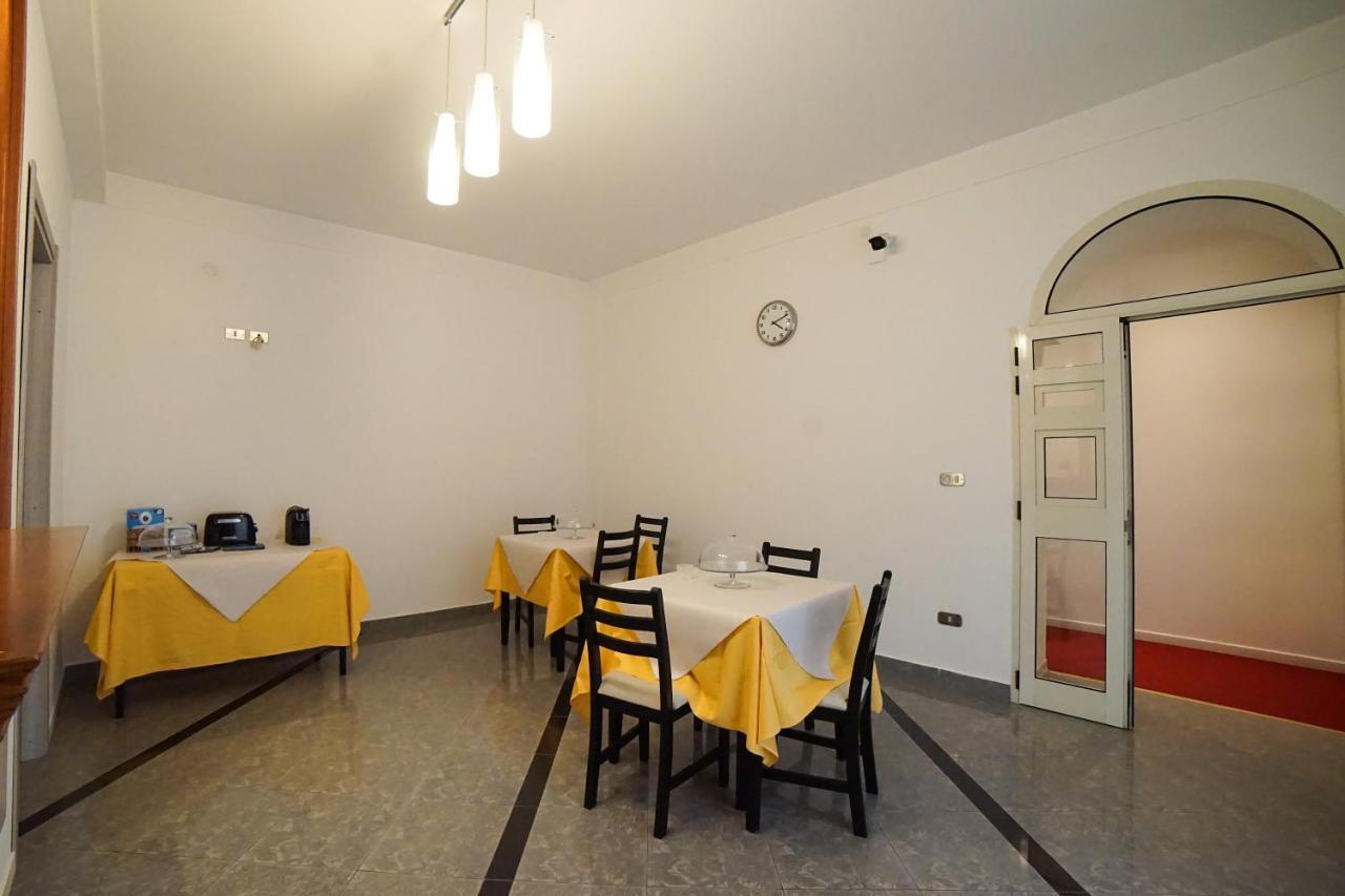 Central Home B&B Cosenza Buitenkant foto